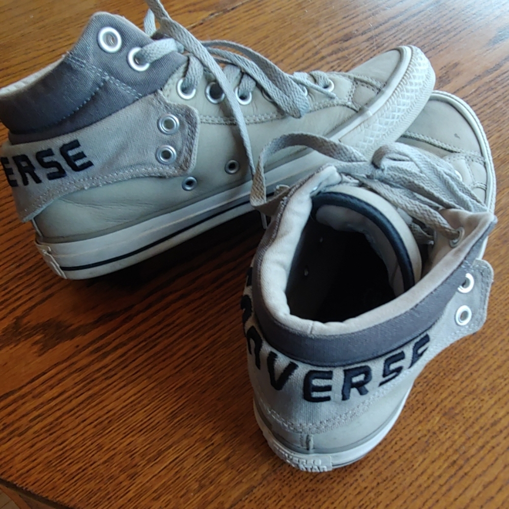 Converse All Star tennis shoe sneakers 7 high tops